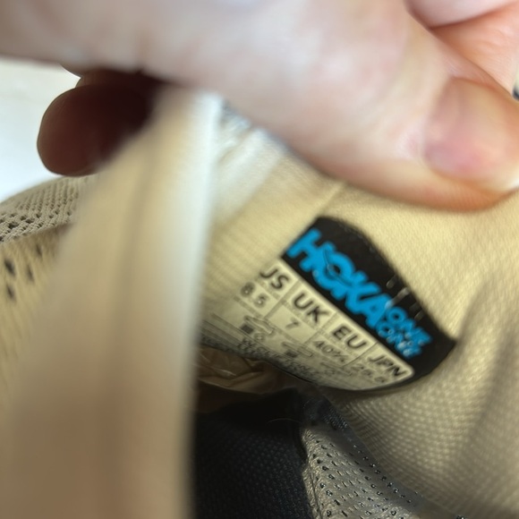 Hoka One One Clifton 7 Cream Mesh upper Running Shoe - Picture 8 of 8